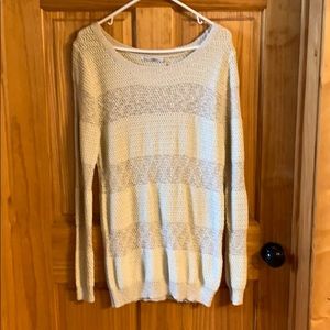 🌷 3/$20 Creme Sweater